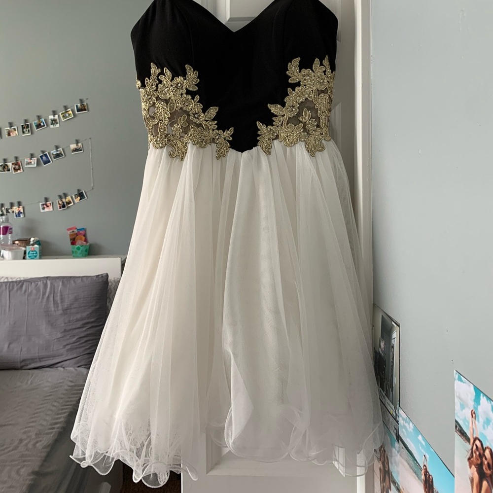 Black and White Homecoming dress Size 1